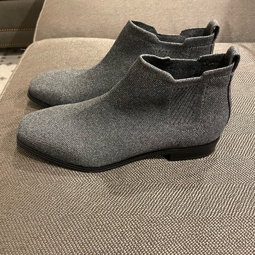 Vivaia water repellent ankle boots Ryan